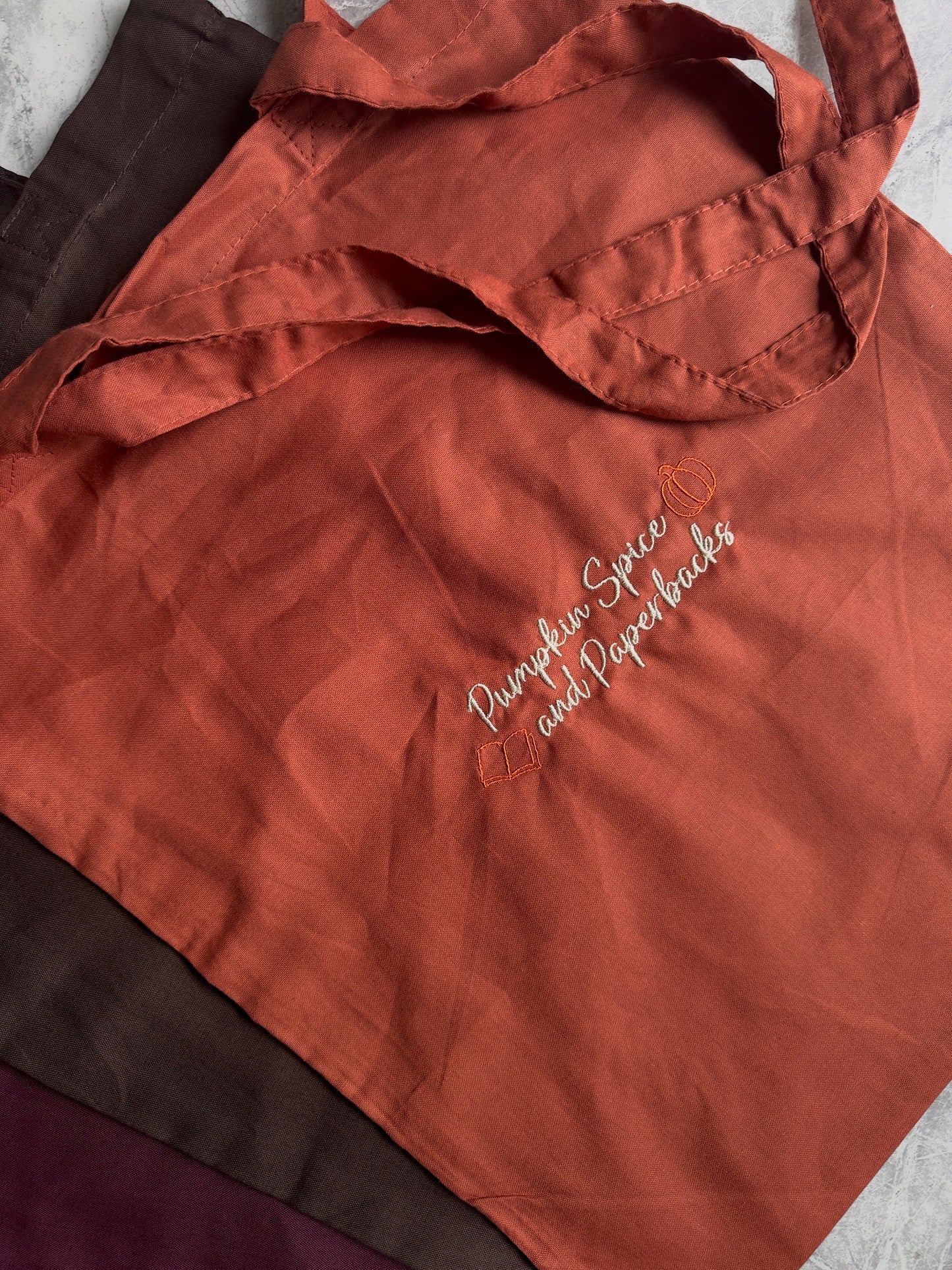 🍂 Pumpkin Spice & Paperbacks Tote 🍂